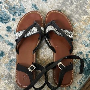 ☀️Toms Lexie sandals size 8.5